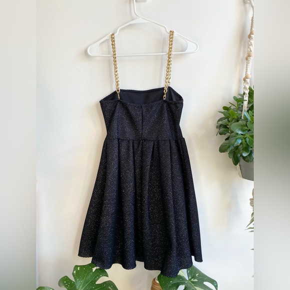 Elegant Black Sparkly Dress with Gold Strap Chains - Picture 3 of 10